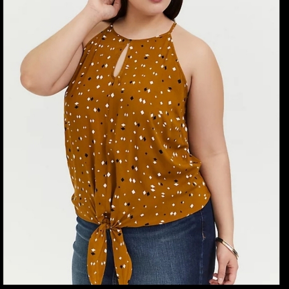 TORRID 3X Sleeveless Challis Gold Geometric Tie Front Top - Picture 1 of 8